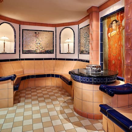 Sauna, hot tub, body treatments, aromatherapy, hot stone massages