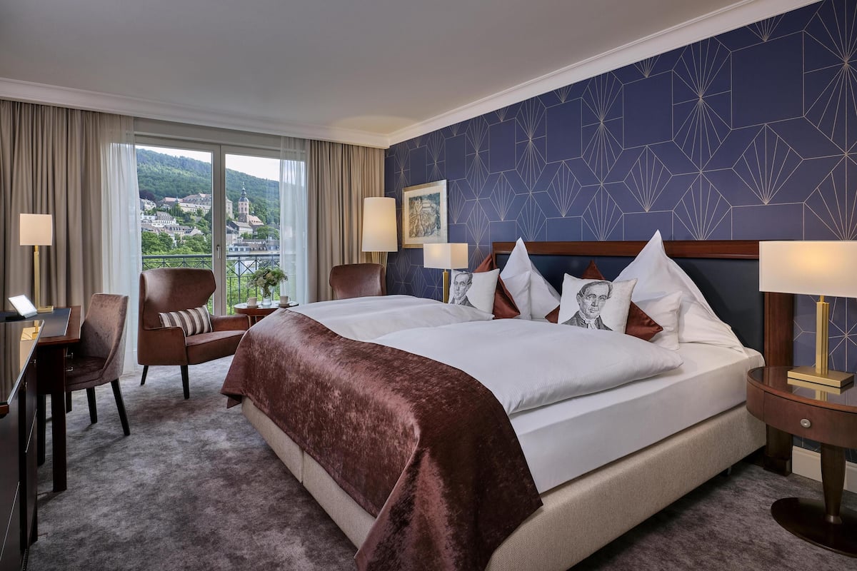 Superior Double Room, Park View | Hypo-allergenic bedding, minibar, in-room safe, desk