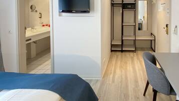 Comfort-Doppelzimmer | Allergikerbettwaren, Minibar, Schreibtisch, Verdunkelungsvorhänge