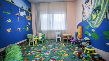 Children’s play area – indoor