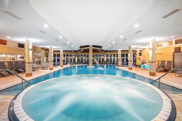 5 indoor pools, outdoor pool, pool loungers