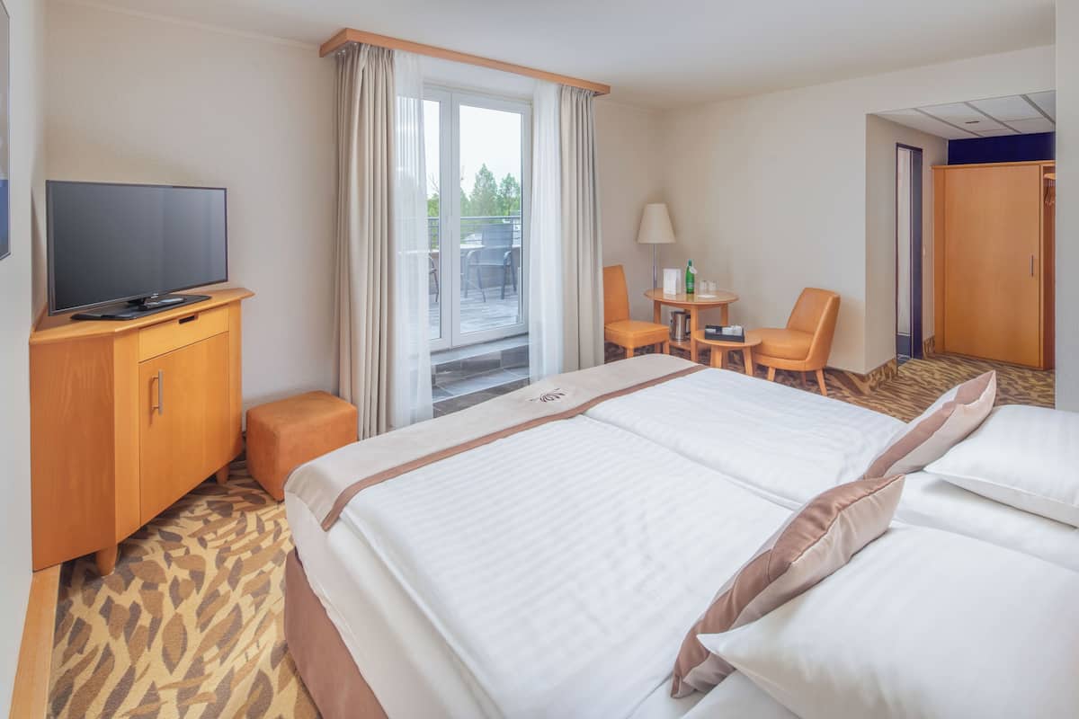 Panoramic Double Room, 1 King Bed | Hypo-allergenic bedding, minibar, in-room safe, individually decorated