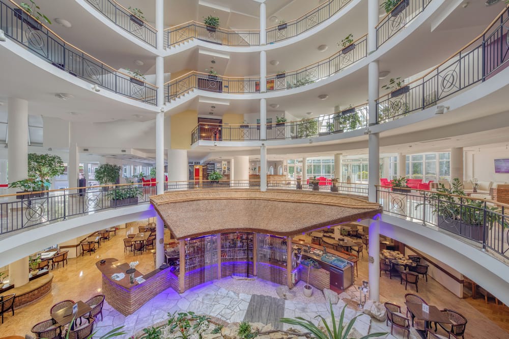 Lotus Therme Hotel & Spa