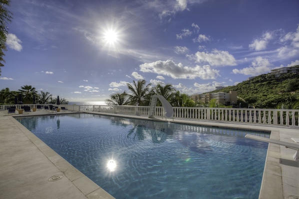 Outdoor pool, pool umbrellas, sun loungers