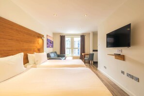 Studio (Twin) | 2 bedrooms, in-room safe, desk, iron/ironing board