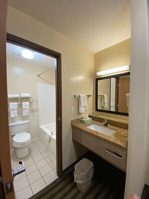 Queen Suite  | Bathroom | Combined shower/tub, hair dryer, towels - American Inn and Suites (Peosta)