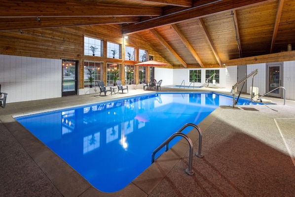 Indoor pool - AmericInn by Wyndham Douglas/Saugatuck (Douglas)