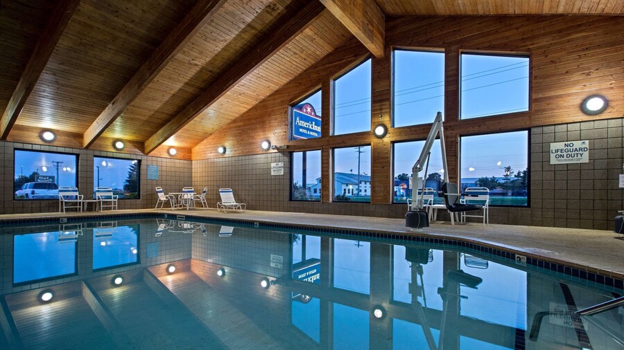 AmericInn by Wyndham Iowa Falls