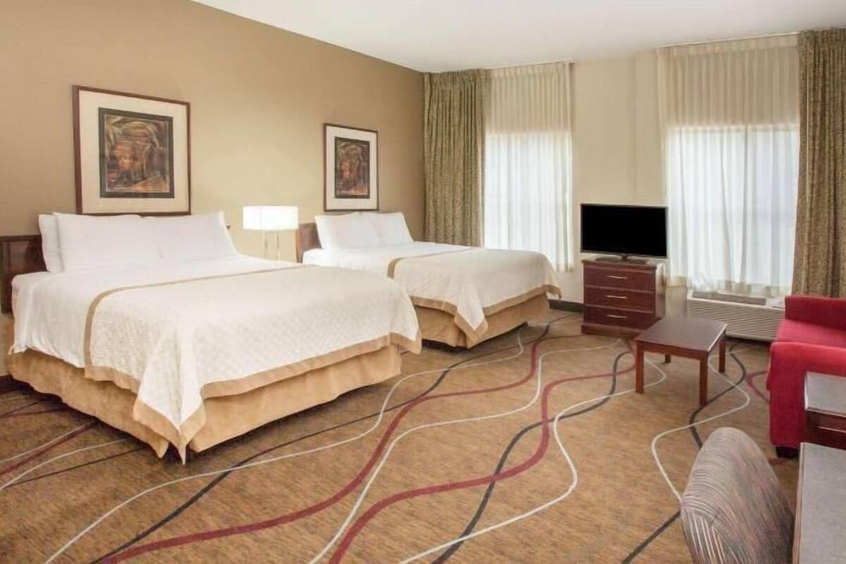 In-room safe, desk, iron/ironing board, free cribs/infant beds