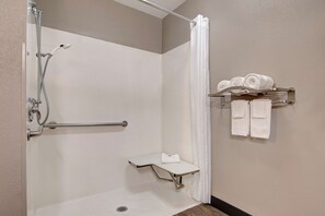 Accessible bathroom - Studio 6 Pensacola, FL - West I-10 (Pensacola)