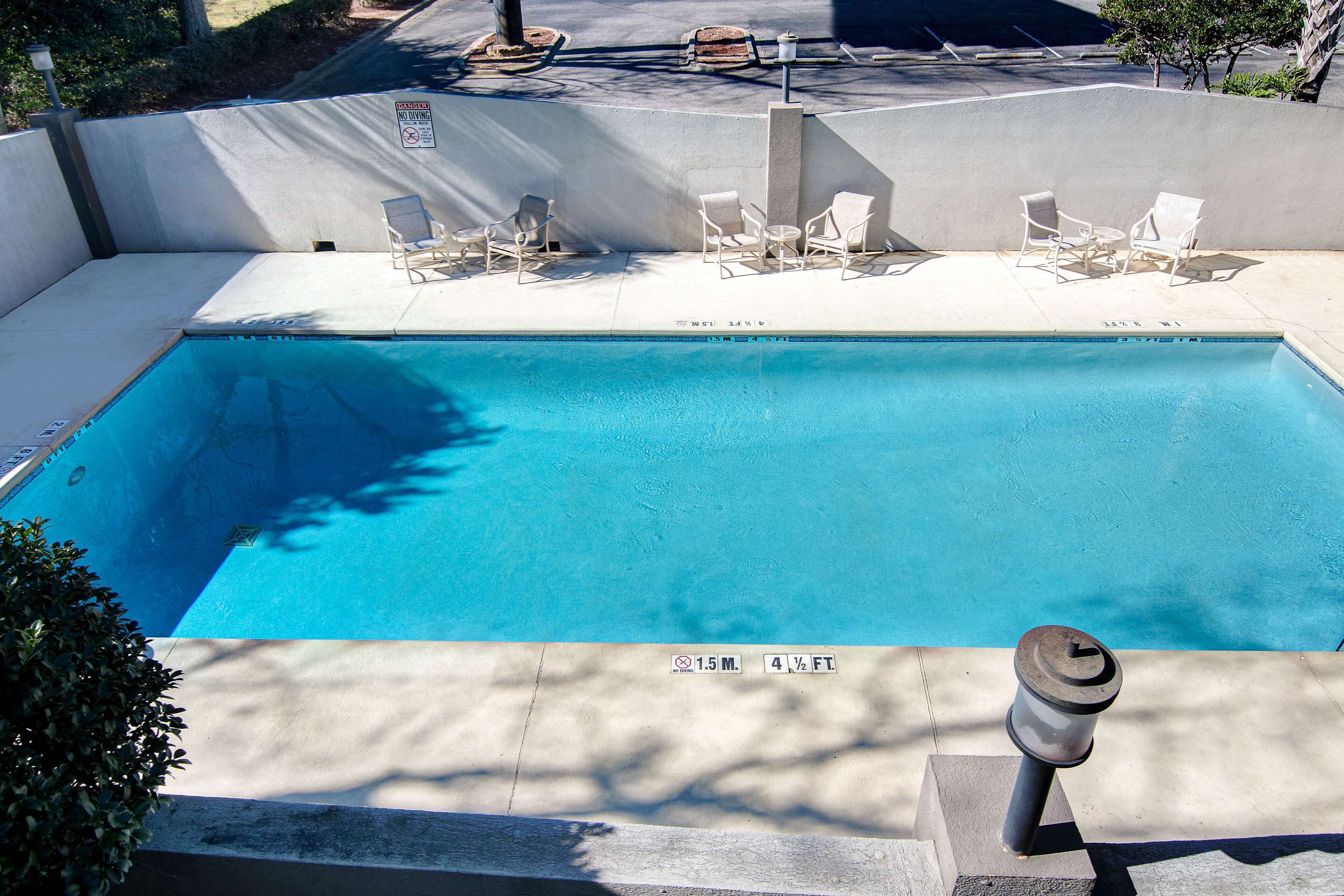 حمّام سباحة خارجي