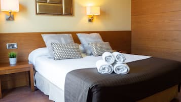 Minibar, in-room safe, desk, blackout drapes