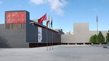 A modern building with a prominent sign reading "BALU ARTE".