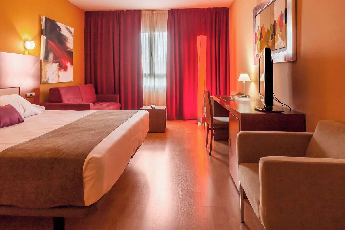 Premium bedding, memory foam beds, minibar, in-room safe
