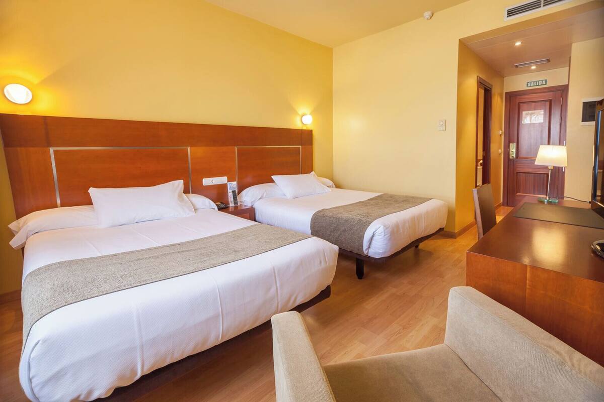 Premium bedding, memory foam beds, minibar, in-room safe