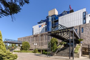 Front of property - EXE Auriense (Ourense)