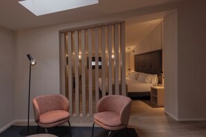 Télévision à écran plat de 1 cm avec chaînes par satellite, télévision