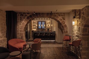 Snack bar - Gran Hotel Barcino (Barcelona)