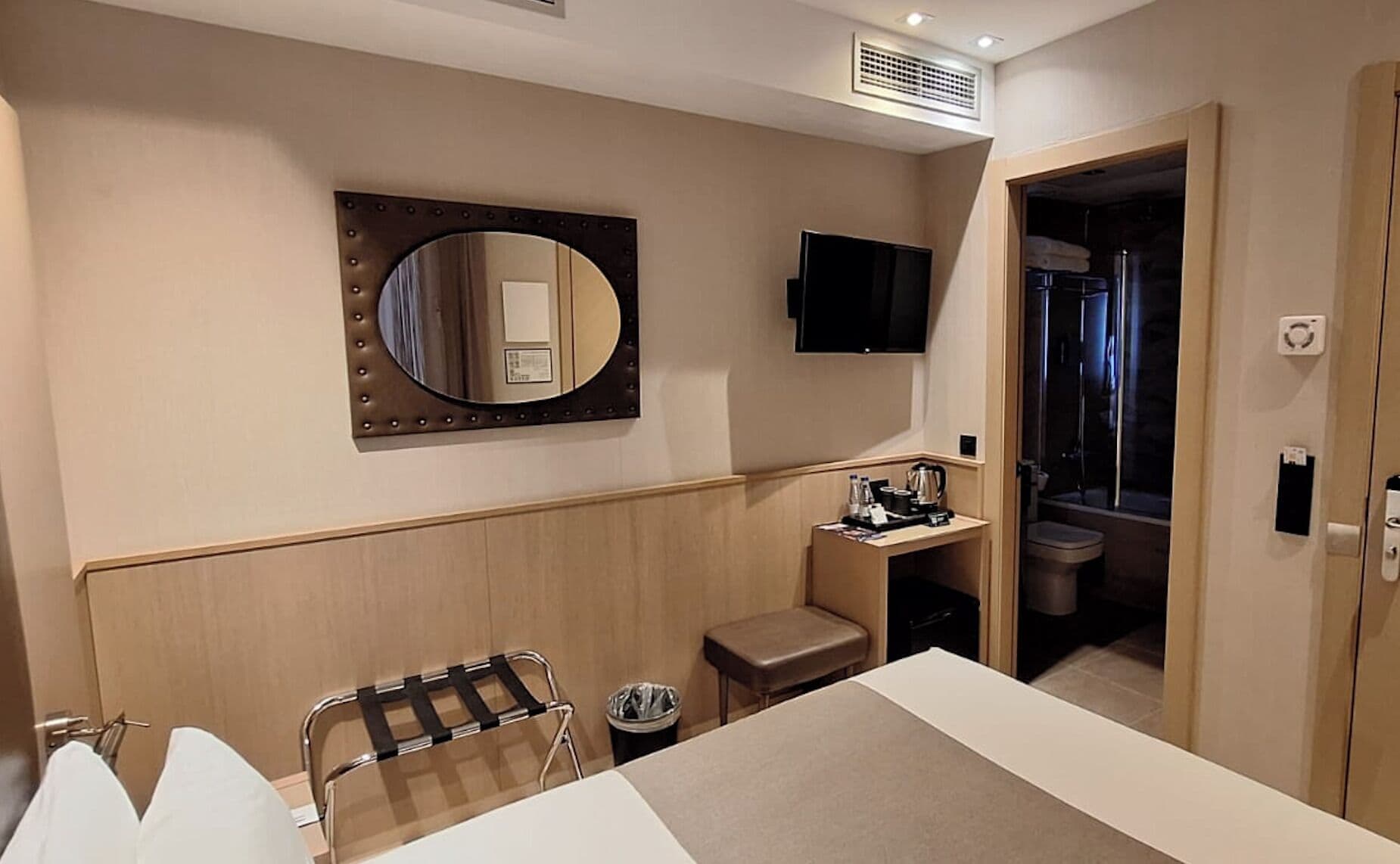 Eenpersoonskamer | Kameruitzicht