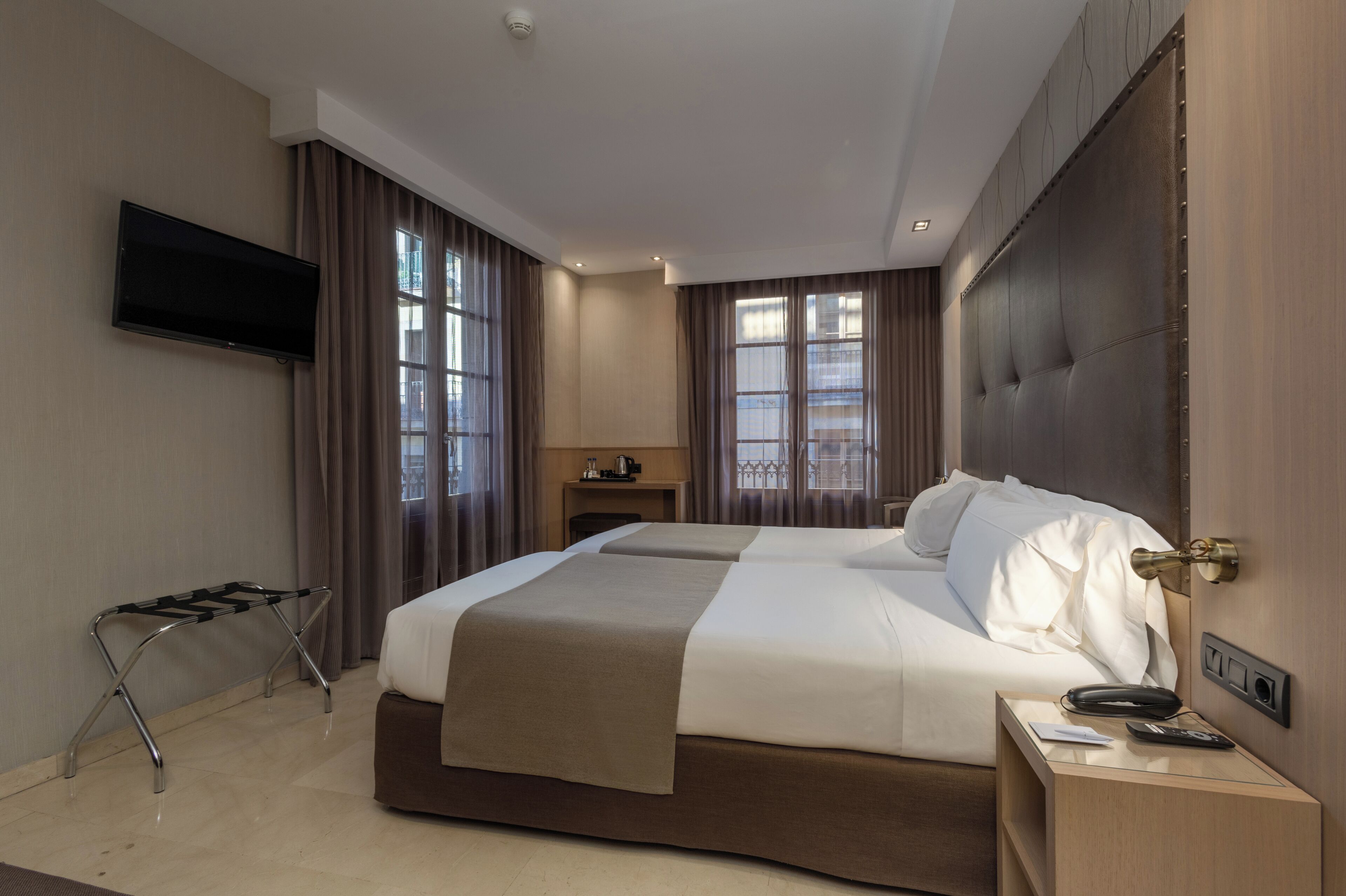 1 bedroom, down duvets, in-room safe, desk