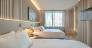 Kamar Twin Premium | Seprai katun Mesir, seprai premium, minibar, dan brankas