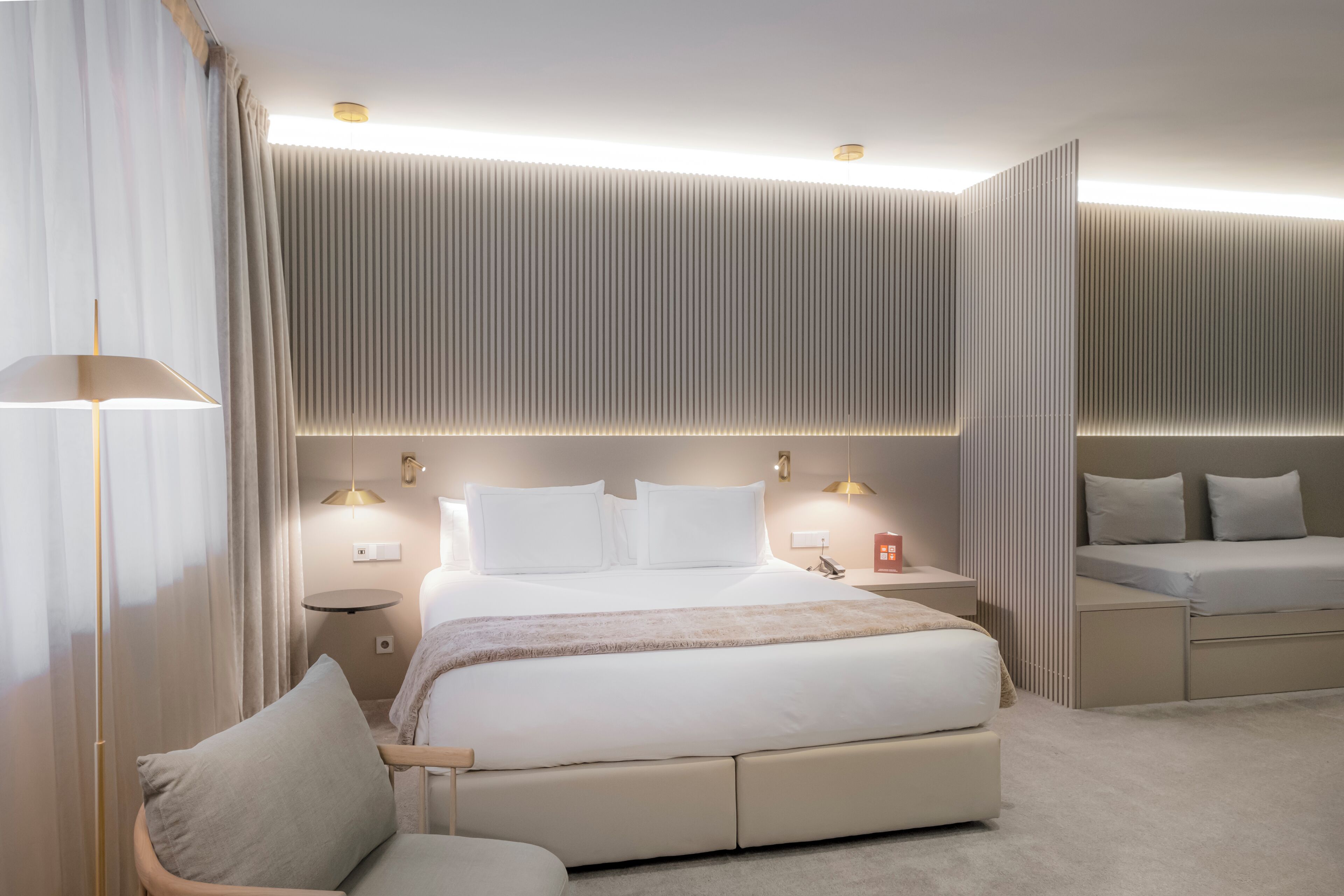 deluxe quadruple room | 1 bedroom, egyptian cotton sheets, premium bedding, minibar