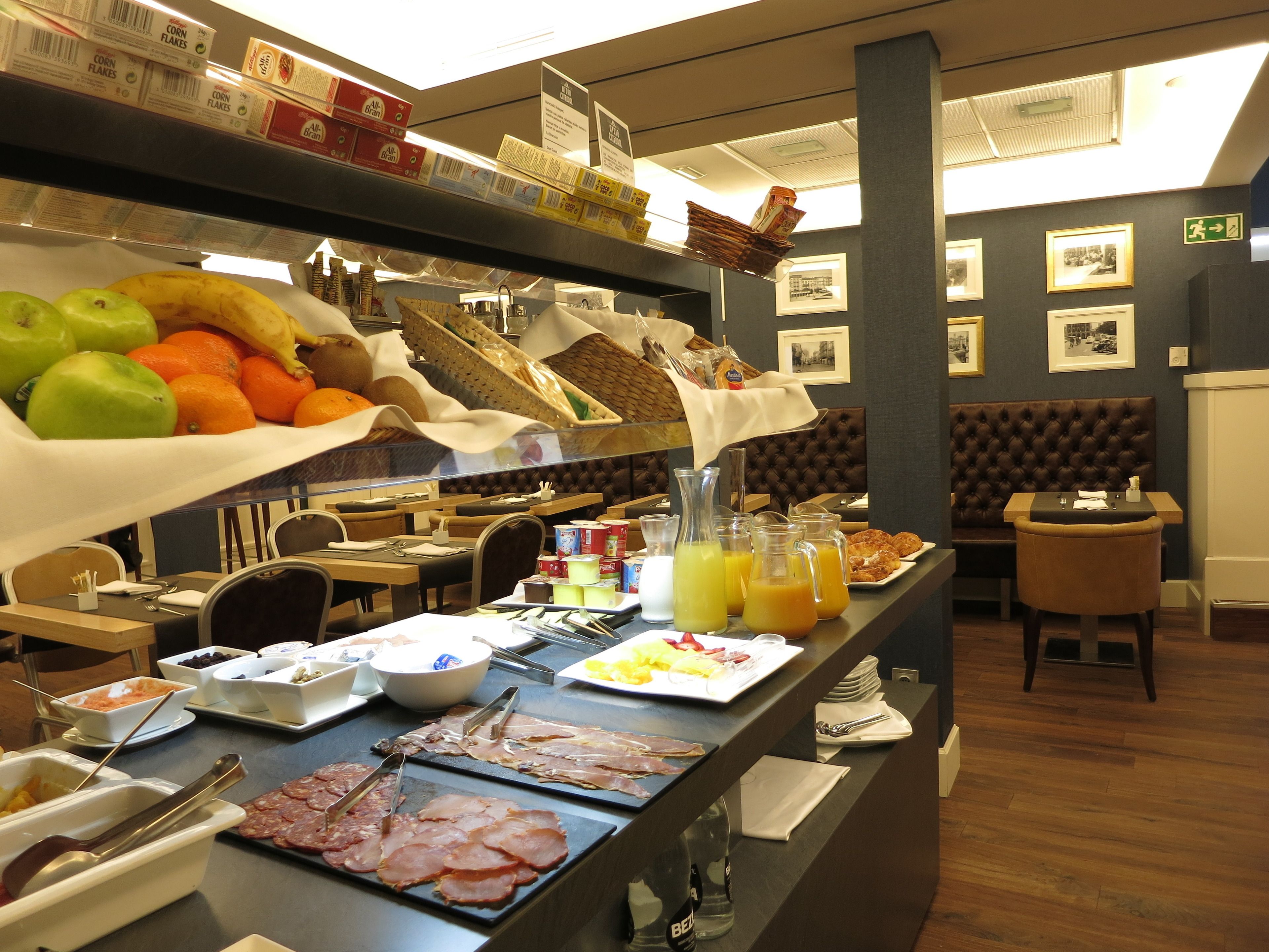 daily buffet breakfast (eur 14 per person)