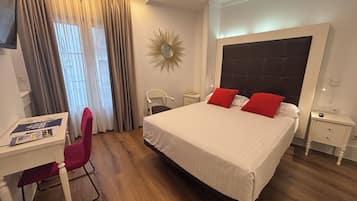 1 slaapkamer, luxe beddengoed, een minibar, een kluis op de kamer