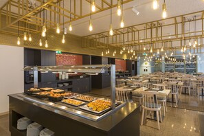 Daily buffet breakfast (EUR 9.90 per person)