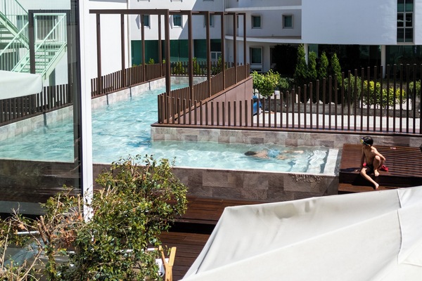 Outdoor pool, open 8:00 AM to 8:00 PM, pool umbrellas, sun loungers