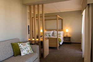 1 bedroom, minibar, in-room safe, desk