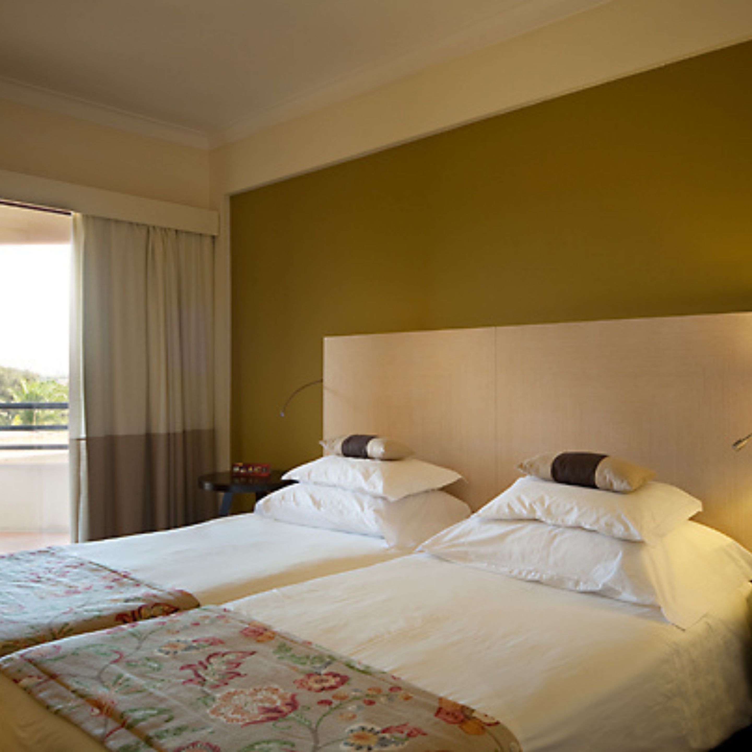 twin room | minibar, in-room safe, desk, laptop workspace