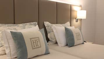 Ropa de cama hipoalergénica y minibar