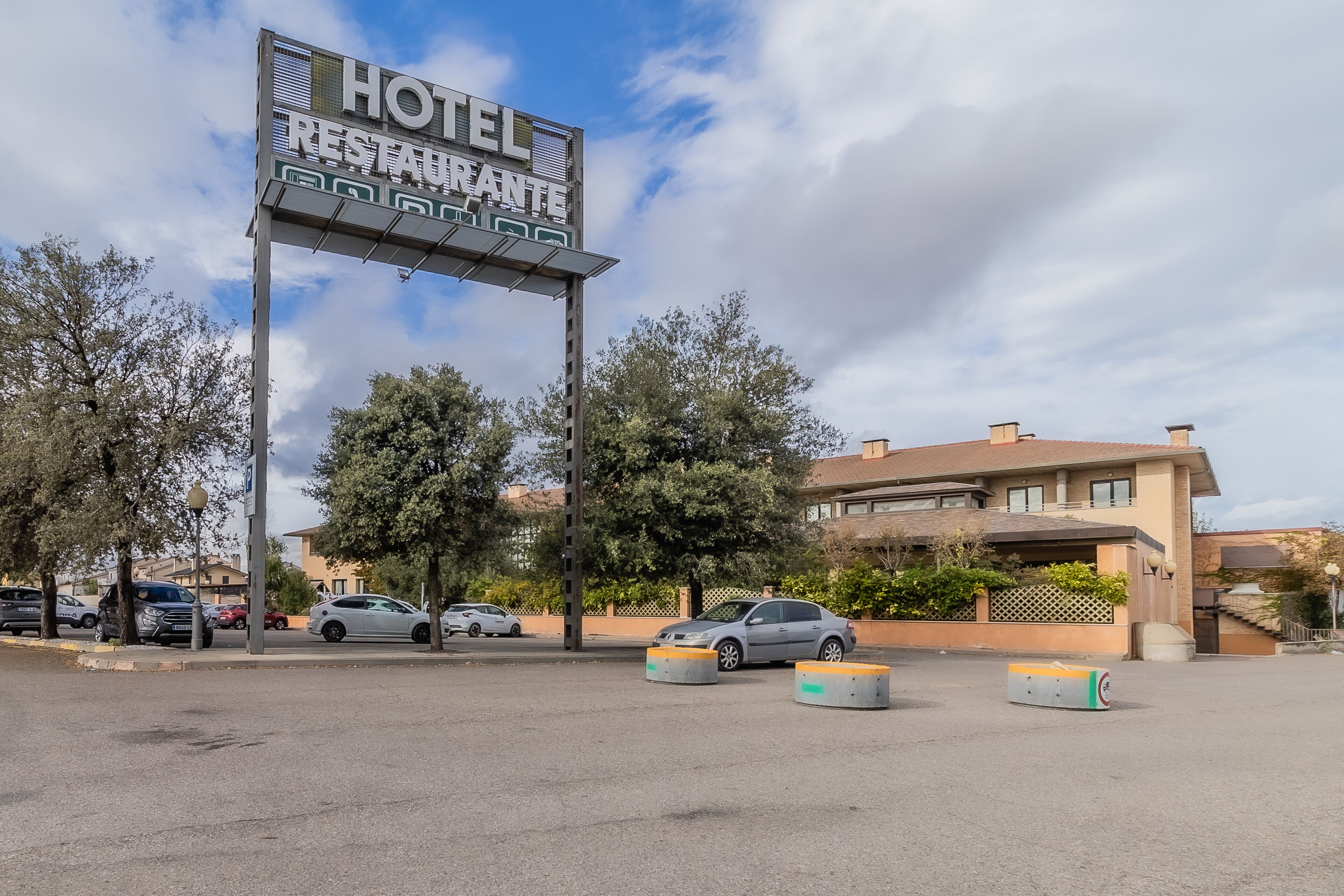 숙박 시설 정면