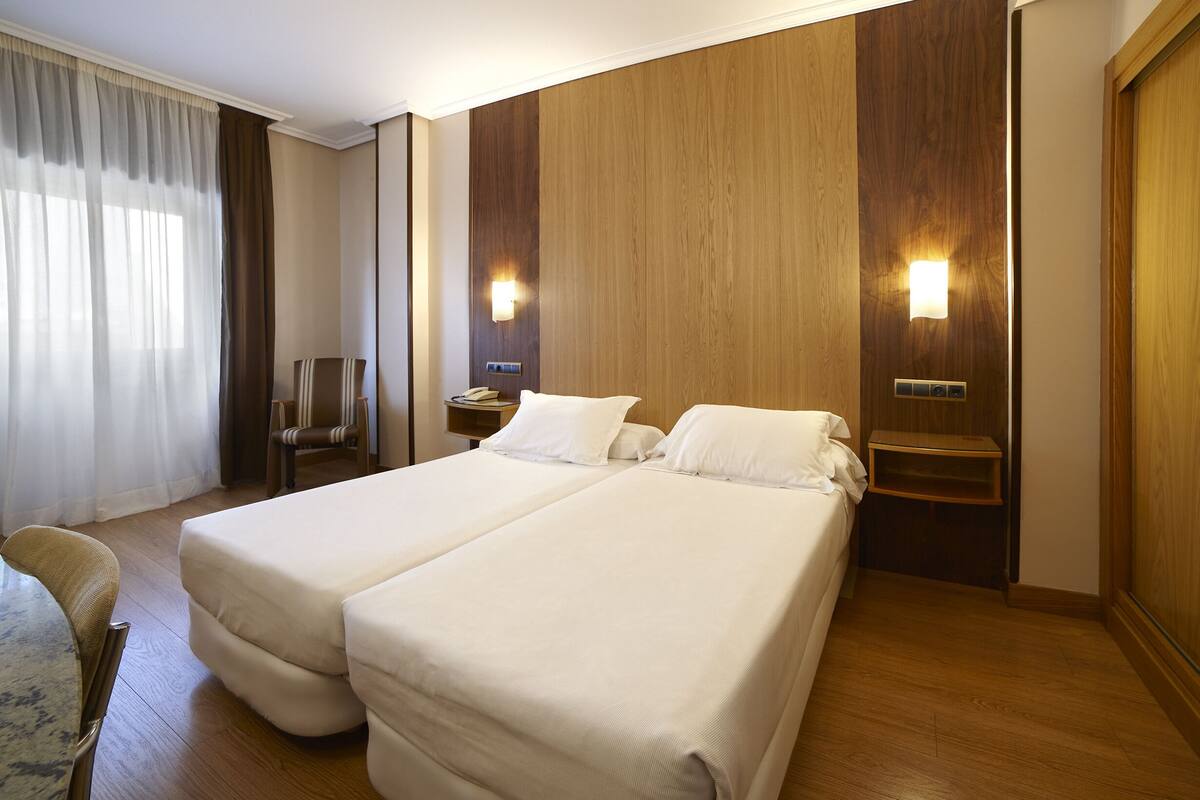 1 bedroom, minibar, in-room safe, desk