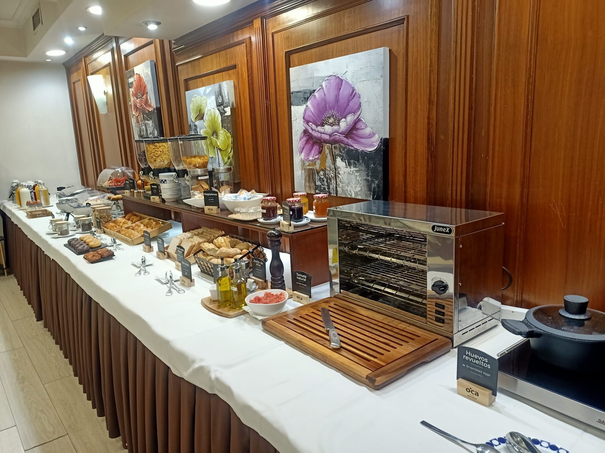 daily buffet breakfast (eur 10 per person)
