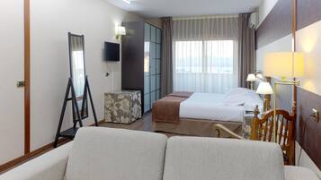 In-room safe, desk, free WiFi, bed sheets