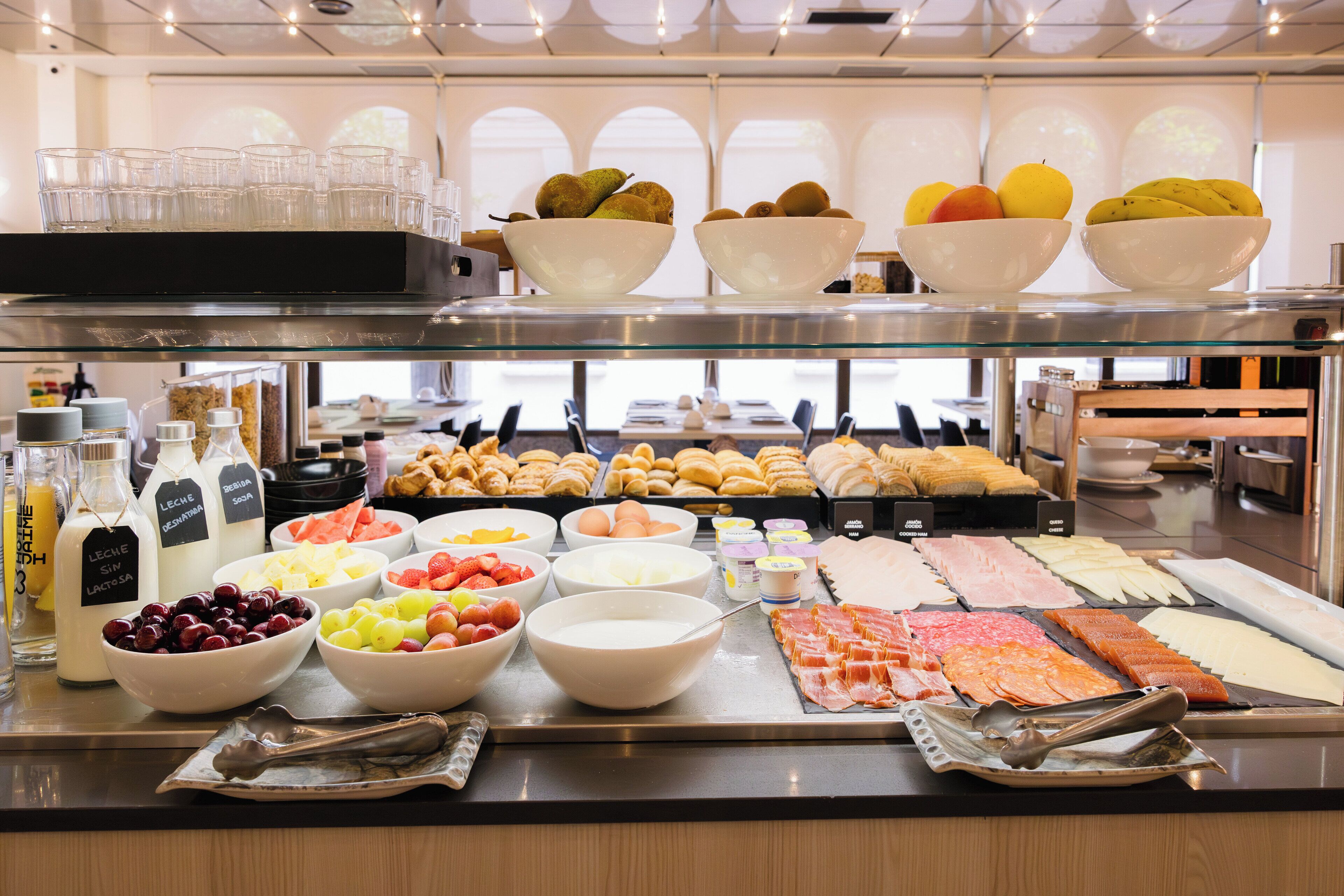 daily buffet breakfast (eur 12 per person)