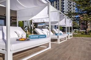 Sundeck
