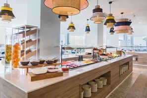 Daily buffet breakfast for a fee