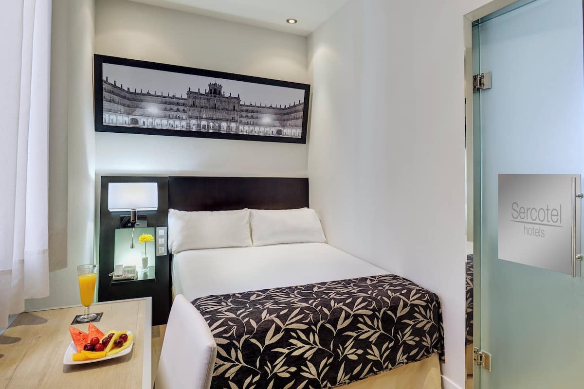 Minibar, in-room safe, desk, laptop workspace