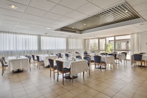 Daily continental breakfast for a fee - Crisol Quality Reus (Reus)