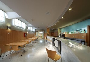 Bar (in der Unterkunft)