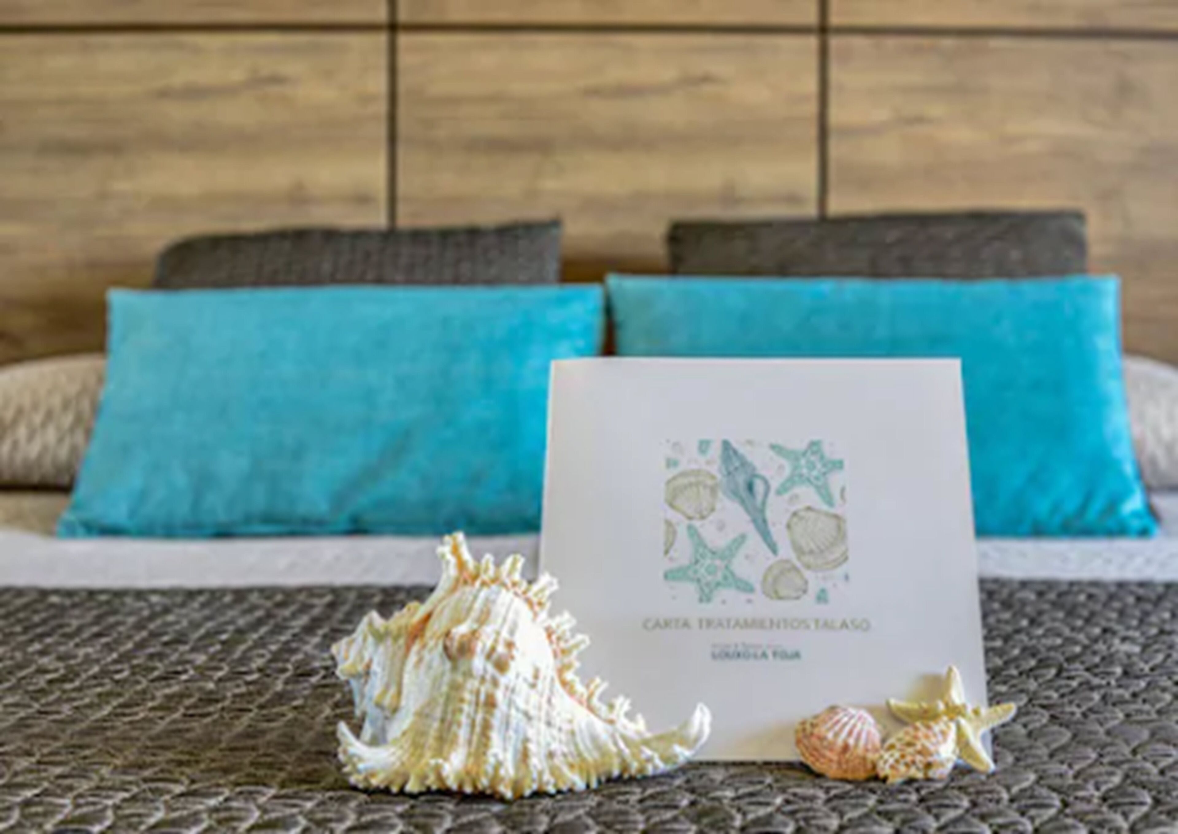 couples treatment room(s), sauna, hot tub, steam room