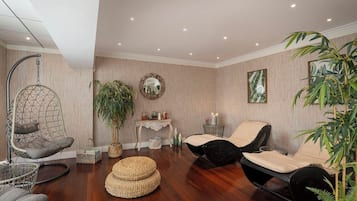 Espace de soins pour les couples, sauna, bain à remous, hammam