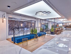 Reception - Gran Hotel Luna de Granada (Granada)