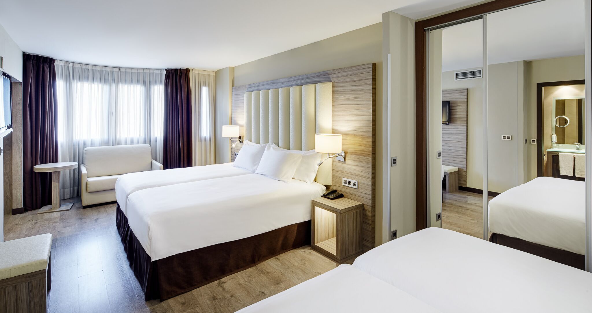 Minibar, in-room safe, desk, soundproofing