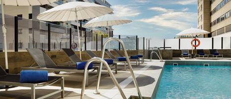Indoor pool, seasonal outdoor pool