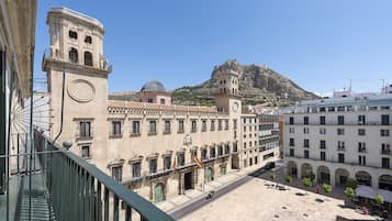 Luxe beddengoed, donzen dekbedden, bedden met traagschuimmatras