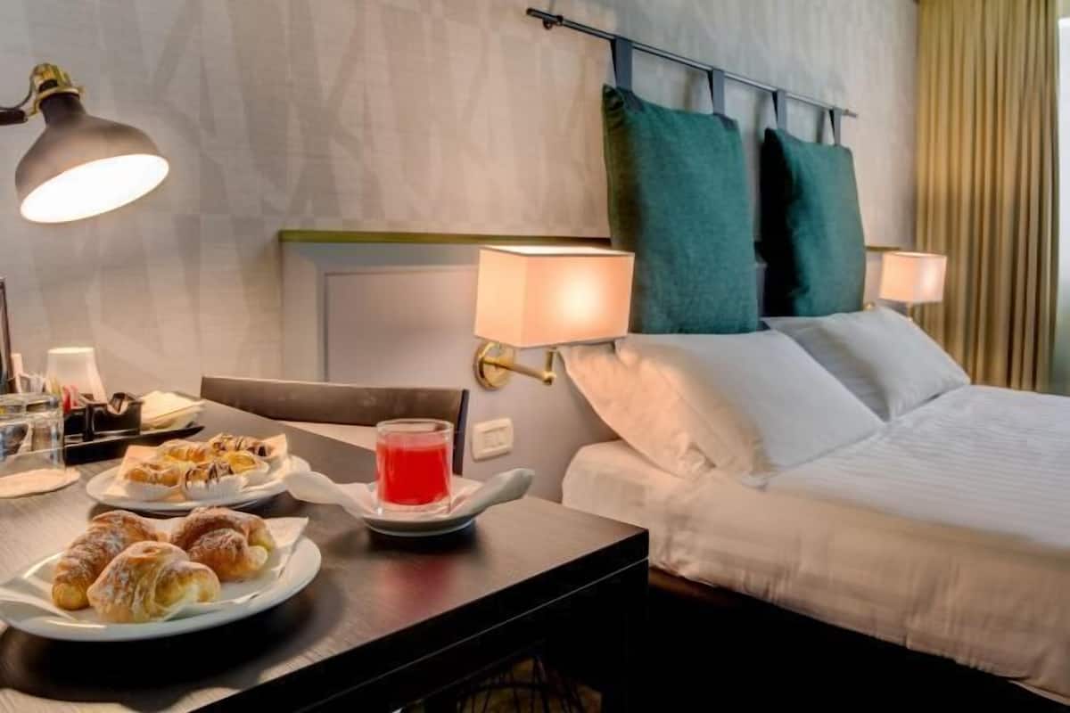 Down duvets, minibar, in-room safe, desk